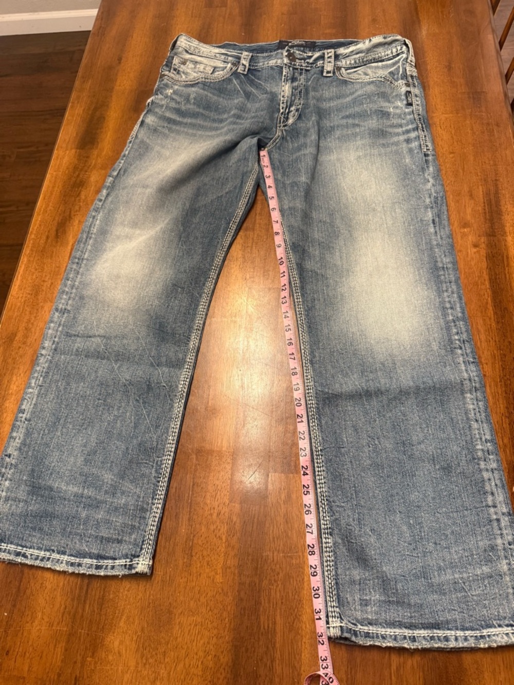 Silver brand Gordie Men's Light Blue Washed Jeans 38x32